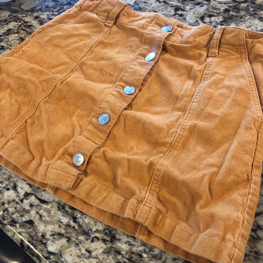 Women’s Forever 21 corduroy button down skirt